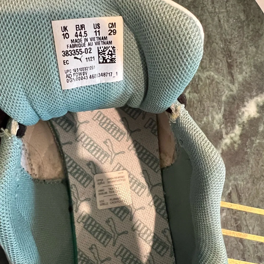 Puma White and Teal Sneakers - Picture 8 of 8